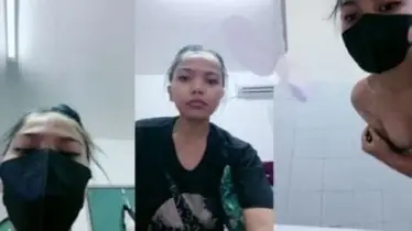 Host Live Mandi Bugil Sambil Jilat Nakal poster